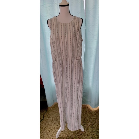 Vince Camuto Tropic Heat Woven Stripe Jumpsuit - Picture 4 of 4